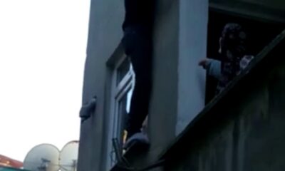 Pencerede mahsur kalan hırsız ev sahibine yalvardı