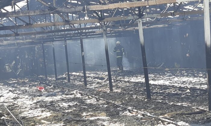 Peş peşe meydana gelen yangınlar ilçeyi tedirgin etti