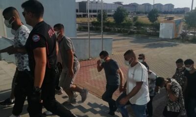 Polis silahlı saldırıyı önledi: 12 gözaltı