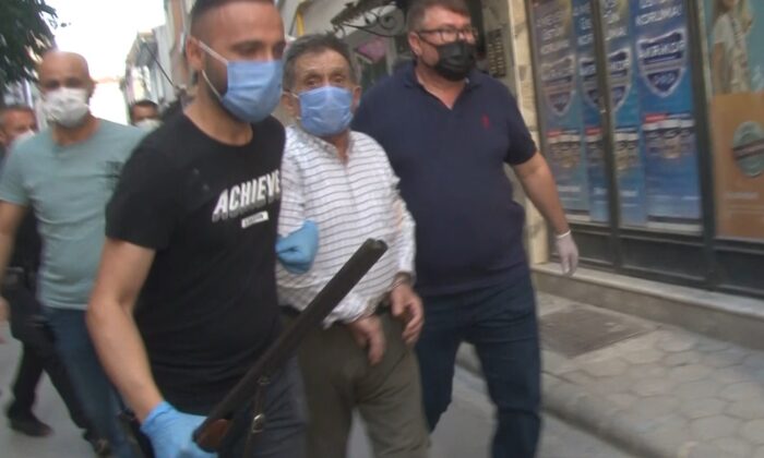 Polisleri av tüfeğiyle tehdit eden şüpheli, adli kontrol şartıyla serbest bırakıldı