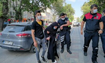 Polisten alkışlanacak hareket; yaralı kadın polis otosuyla evine bırakıldı