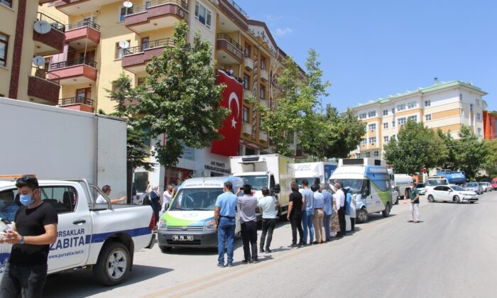 Pursaklar Belediyesinden, kızının çeyizi yanan Gülsüm Uysal’a yardım eli