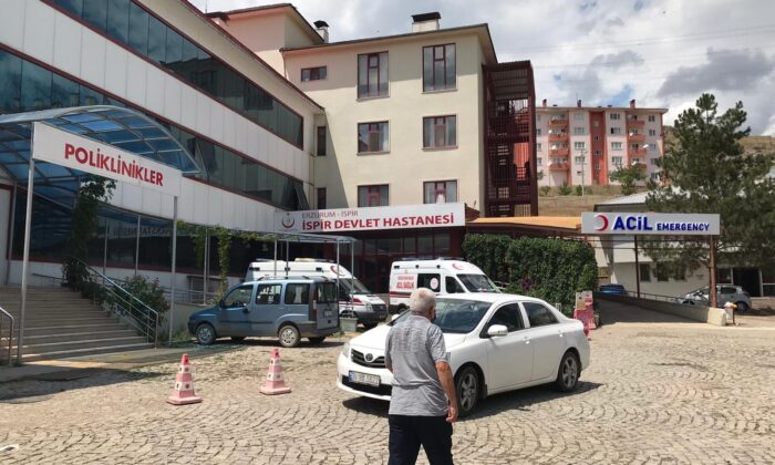 Radyonun sesini açarken elektrik akımına kapılan kadın hayatını kaybetti