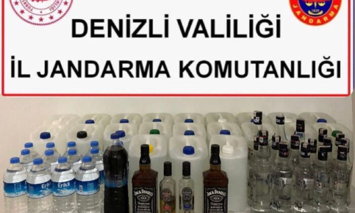 Restoranda satılmaya hazır 170 litre kaçak rakı ele geçirildi