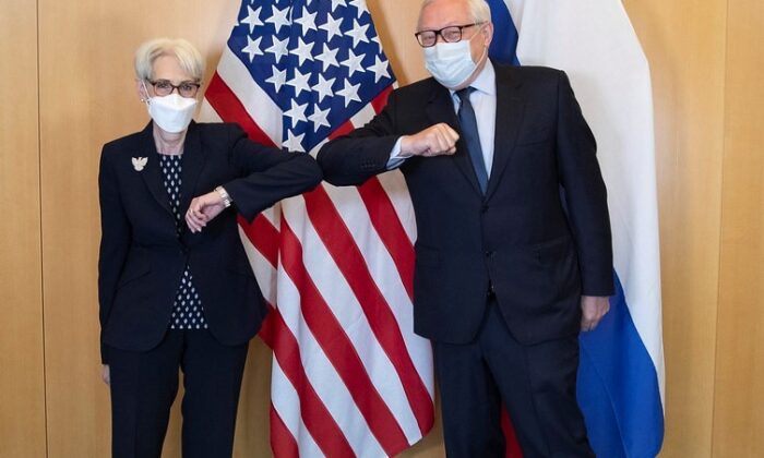 Rusya ve ABD heyetleri Cenevre’de bir araya geldi