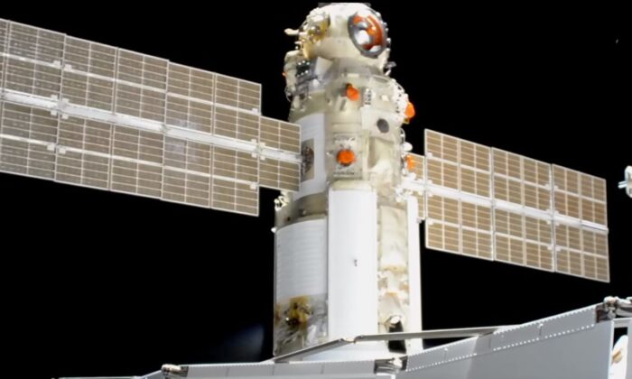Rusya’nın Nauka modülü uluslararası uzay istasyonuna kenetlendi