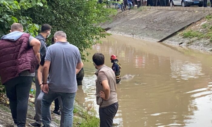 Sakarya’da derede ceset bulundu