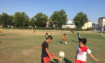 Sarıgöl’de yaz voleybol ve futbol kursları açıldı