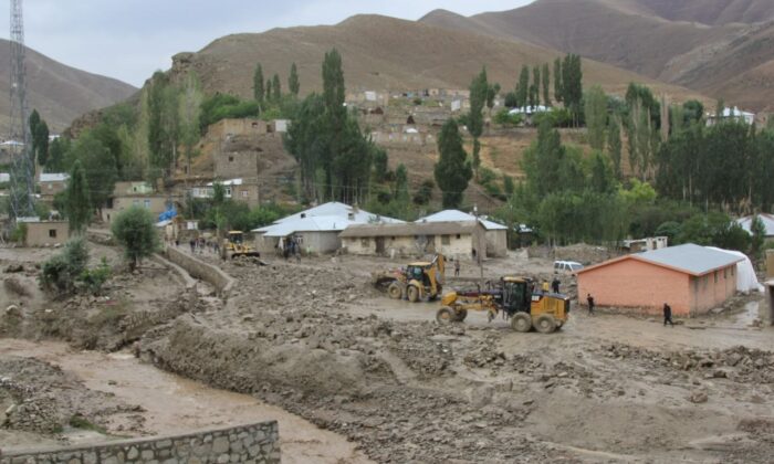 Sel felaketinden son anda kurtarılan kadın konuştu