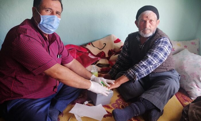 Selendi Nüfus Müdürlüğünden ’Adreste Nüfus Hizmeti’