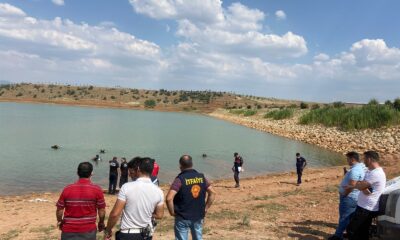 Serinlemek için girdiği gölette boğuldu