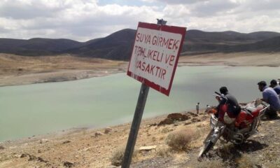 Serinlemek için gölete giren çocuk boğuldu