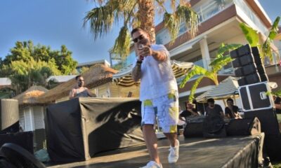 Sinan söyledi, eşi Burcu oynadı