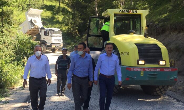 Sinop İl Özel idaresi 100 kilometrelik yolu asfaltla buluşturdu