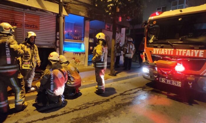 Şişli Feriköy’de elektronik cihaz dükkânında korkutan yangın