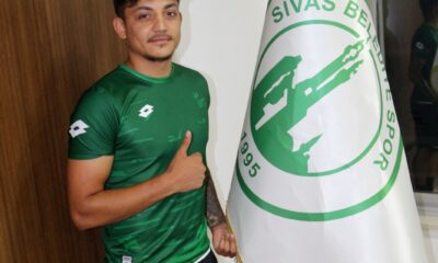 Sivas Belediyespor, Alpay Koçaklı’yı transfer etti