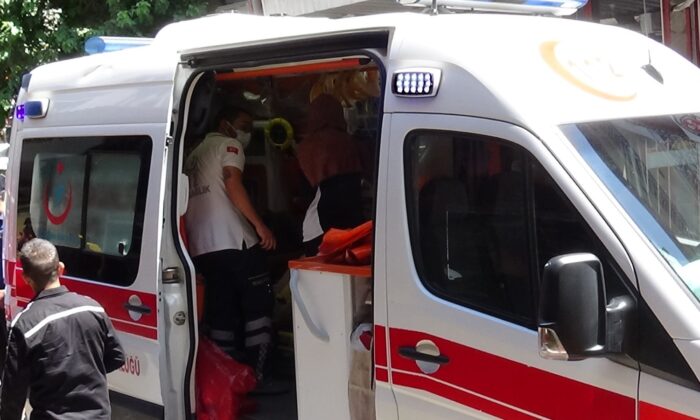 Sokak ortasında silahlı kavga: 1 yaralı