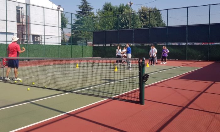 Spor okulları yüz güldürüyor