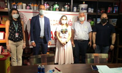 Spor salonunda aşı standı kuruldu