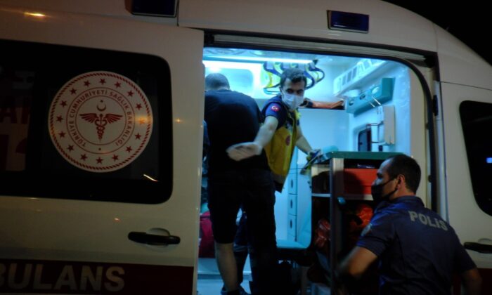 Sultanbeyli’de trafik kazası: 2 yaralı