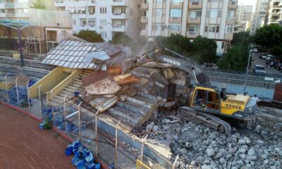 Tarihi 5 Ocak Stadyumu’nda yıkım başladı