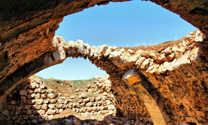 Tarihi İpek Yolu üzerindeki “Kuruhan” restore edilmeyi bekliyor