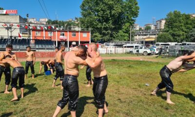 Tarihi Kırkpınar Yarışları’na 32 derece sıcakta hazırlanıyorlar