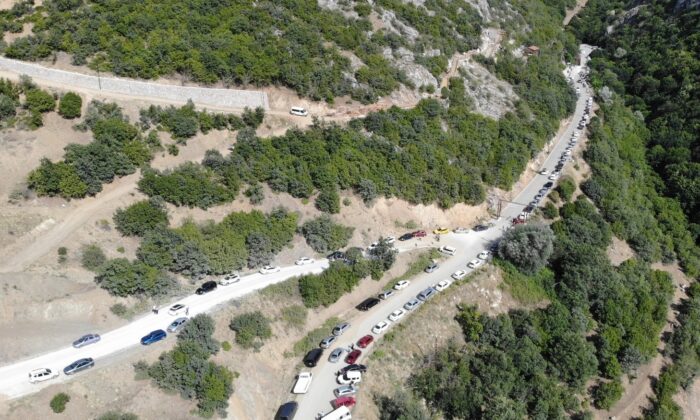 Tatilciler, UNESCO Dünya Mirası Geçici Listesindeki mağaraya akın etti