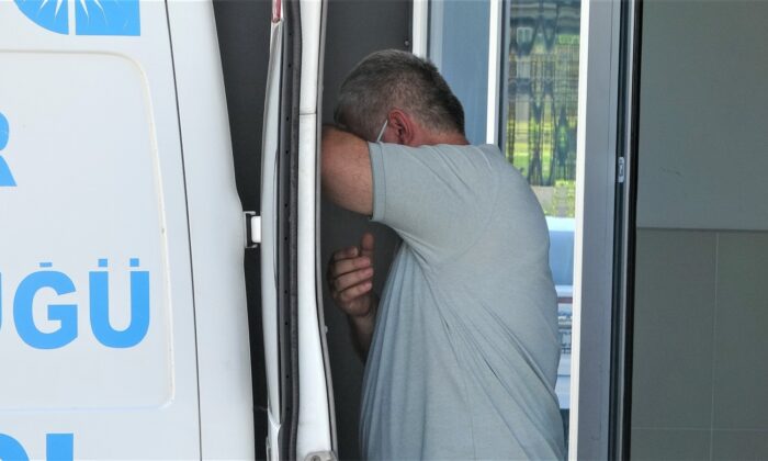 Tek yumurta ikizlerini kaza ayırdı