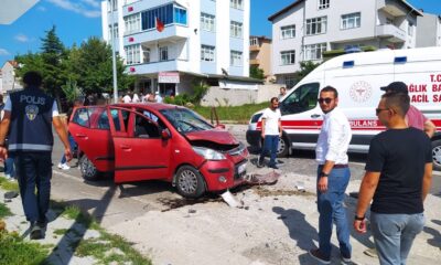 Tekirdağ’da 3 otomobil çarpıştı: 6 yaralı