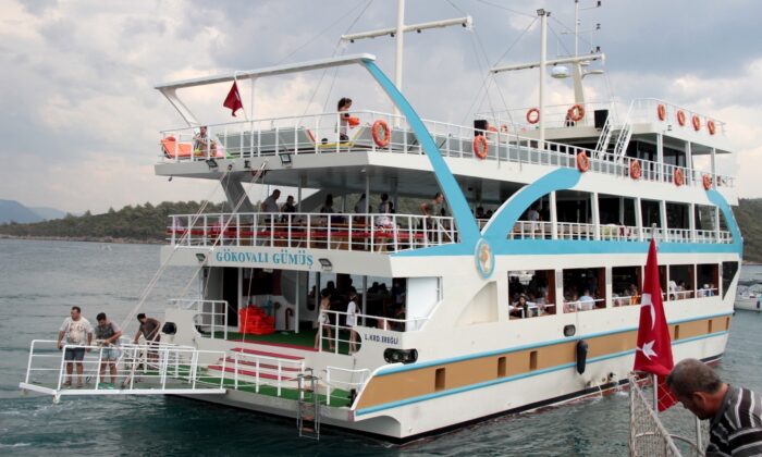 Teknecilere bayram bereketi