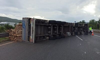 TEM İstanbul yönüne trafiğe kapatıldı