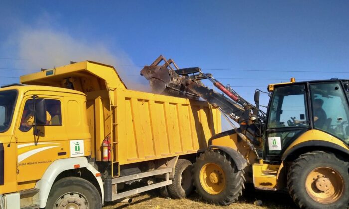 Tepebaşı’nda hafriyat temizliği devam ediyor