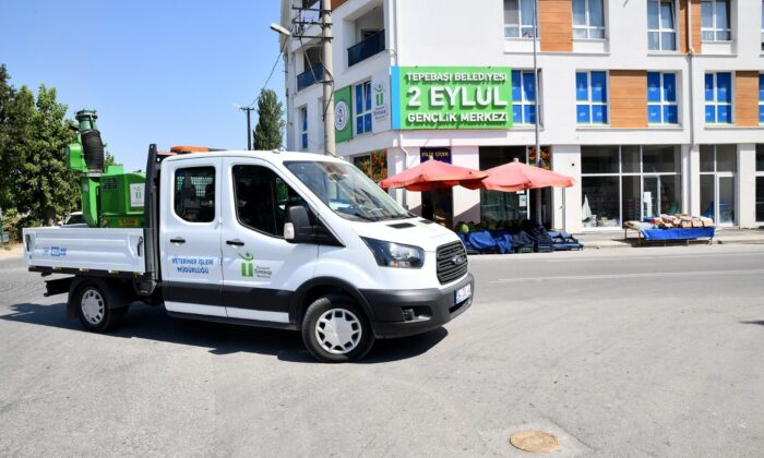 Tepebaşı’nda ilaçlama çalışmaları hız kesmeden sürüyor