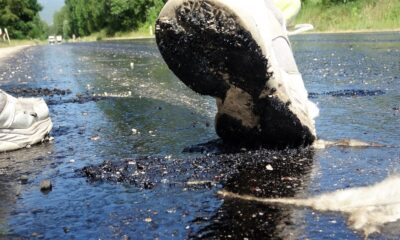 Tokat’ta sıcak hava asfaltı eritti