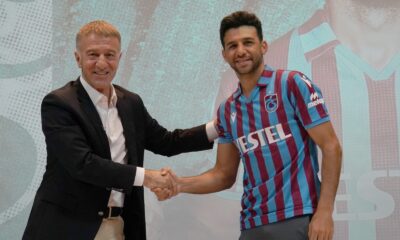 Trabzonspor İsmail Köybaşı için imza töreni düzenledi