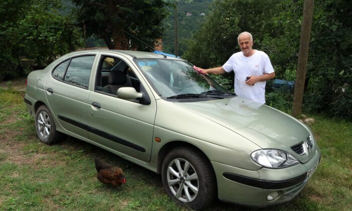 Trafik borcu ve vergi ödemek isterken tüm parasını dolandırıcılara kaptırdı