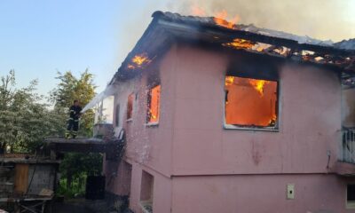 Tüp patladı, ev küle döndü