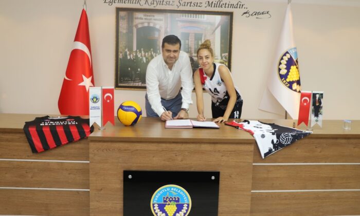 Turgutlu Belediyespor’da Belin Sude Karahan da imzaladı