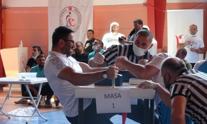 Türkiye Bedensel Engelliler bilek güreşi müsabakaları Çankırı’da