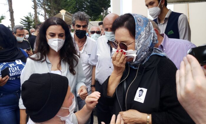 Ünlü Yeşilçam oyuncusu Kartal Tibet’e veda