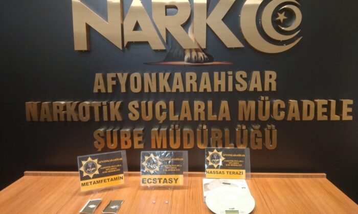 Uyuşturucu operasyonunda 2 kişi gözaltına alındı