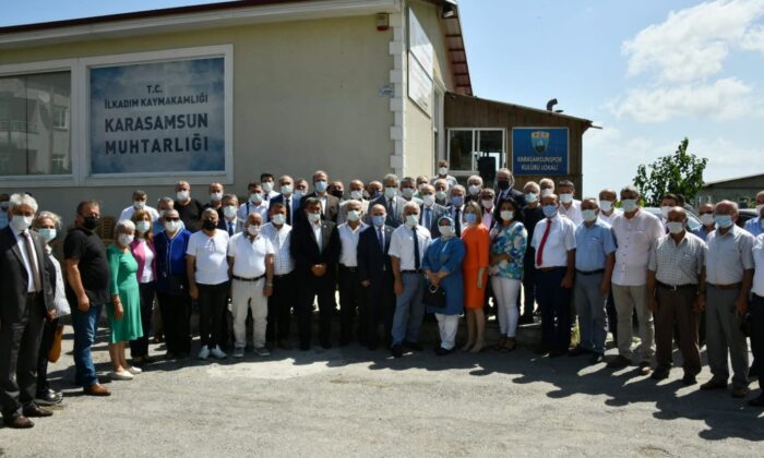 Validen muhtarlara aşı görevi