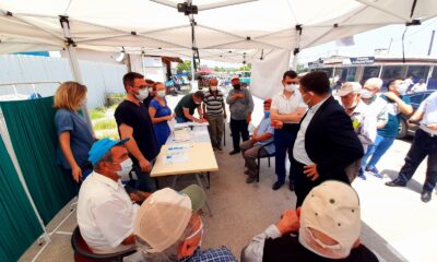 Vatandaşlar pazar yerinde aşılandı