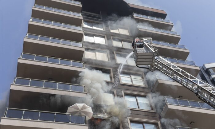 Yangında can pazarı