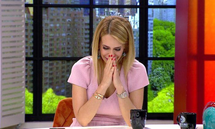 Yaşadığı tacizi canlı yayında gözyaşlarıyla anlattı