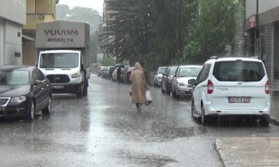 Yaz yağmuruna hazırlıksız yakalandılar