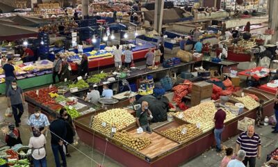 Zonguldak halk pazarındaki fiyatlar yüz güldürdü