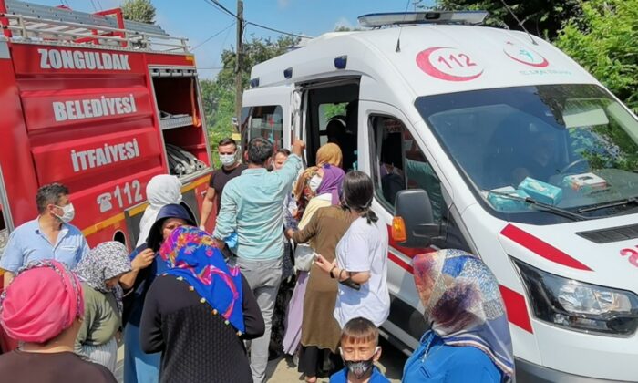 Zonguldak’ta korkutan yangın: 3’ü çocuk 4 kişi dumandan etkilendi