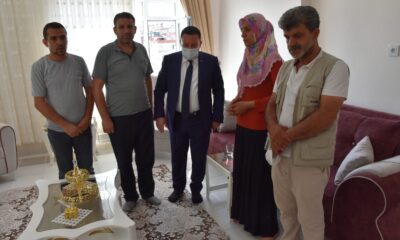 Başkan Beyoğlu evladını terör örgütünden kurtaran fedakar anne ile görüştü